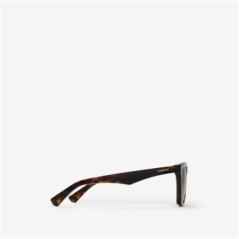 burberry sonnenbrille eckig|Sonnenbrille „Code“ mit eckiger Fassung (Dark Havana) .